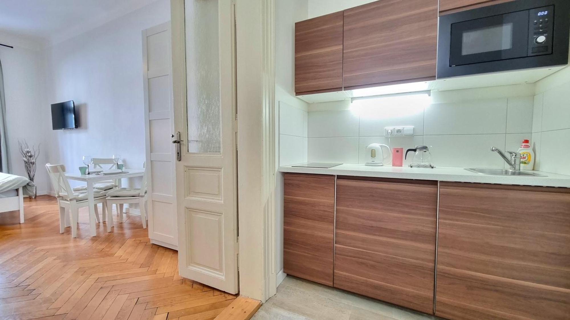 פראג Finnem Rentals Florenc מראה חיצוני תמונה